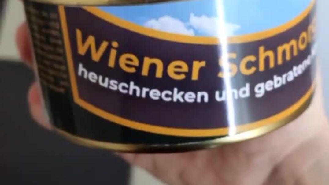 Украинским беженцам в Дрездене раздают гуманитарку в виде консервов из тараканов. Разумеется жаренны