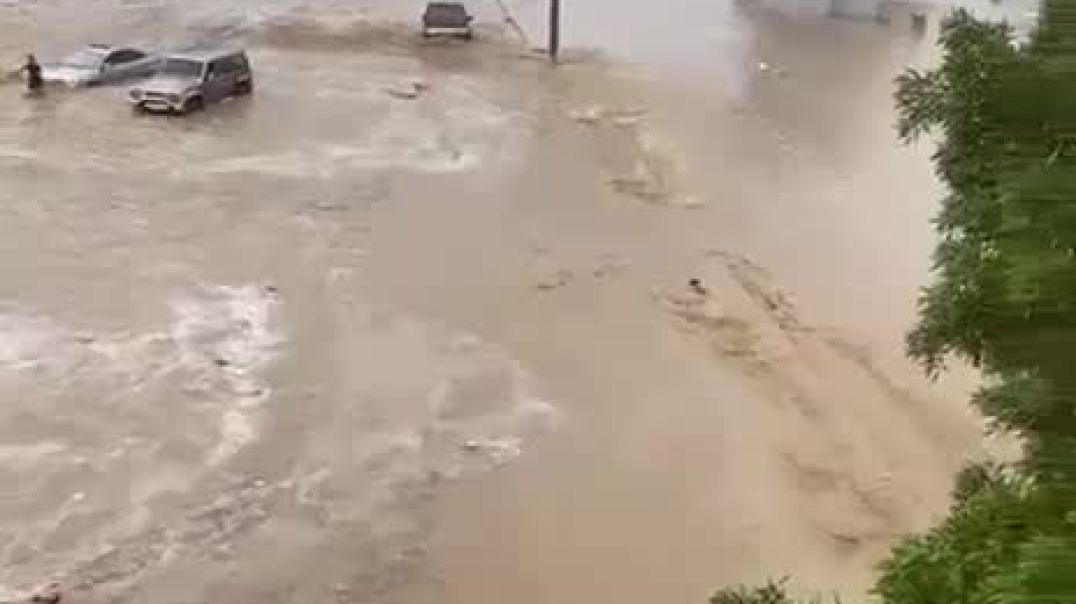 ⁣В Джедде мощные наводнения