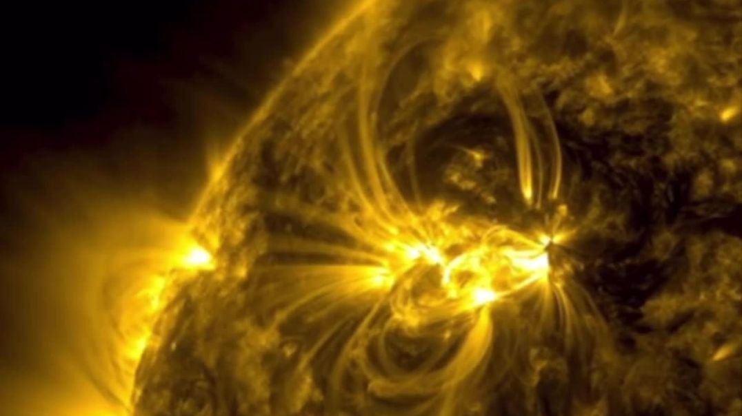 ⁣Мощные вспышки на Солнце привели к неожиданной магнитной буре на Земле,