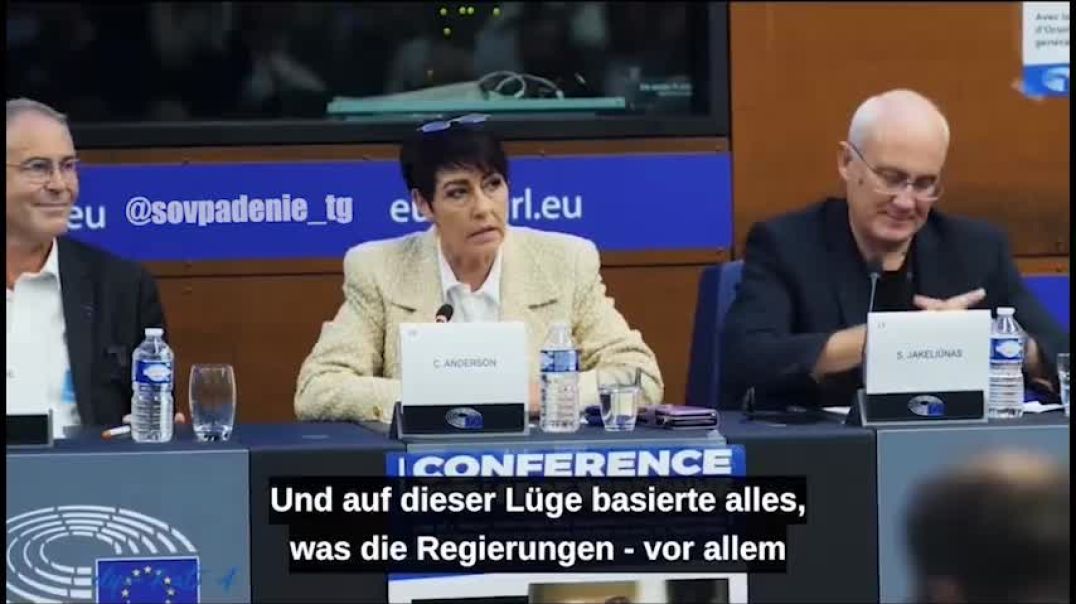 ⁣Кристин Андерсон, член Европарламента, обвиняет президента комиссии ЕС Урсулу фон дер Ляйен