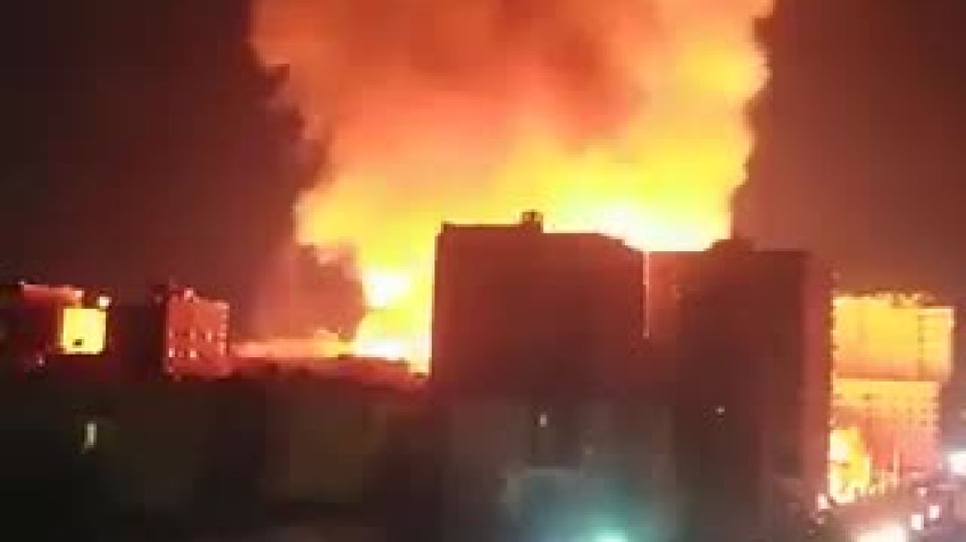⁣Крупный пожар в Каире, столице Египта,  уничтожил 80-летнюю студию "Аль-Ахрам" в каирском 