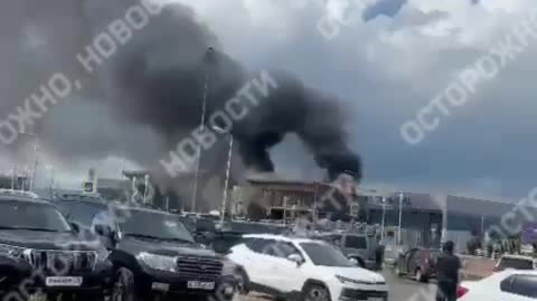 ⁣Мощный пожар произошёл в аэропорту Минеральных вод.