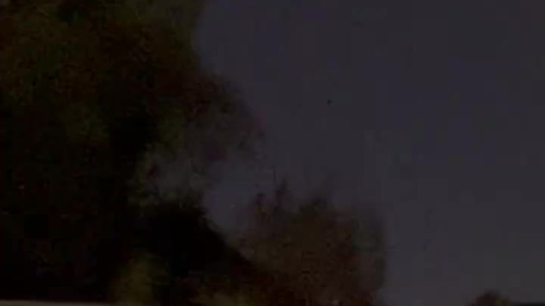 ☄️Зеленый метеор упал и развалился на части в Вест-Джордане, штат Юта, США